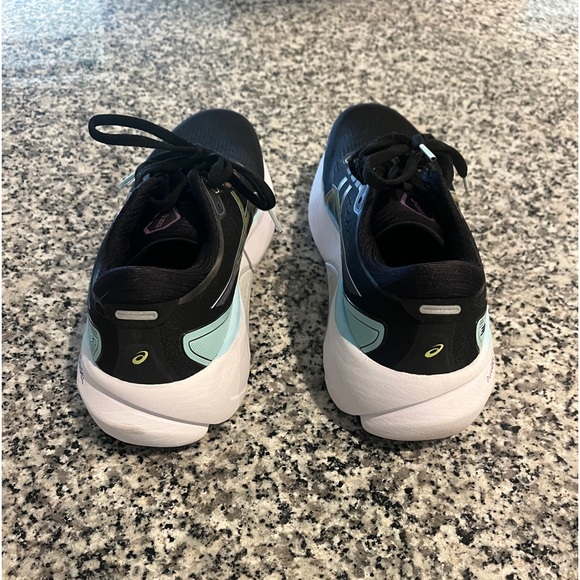 Asics Gel Kayano 30 size 8 - Picture 3 of 4